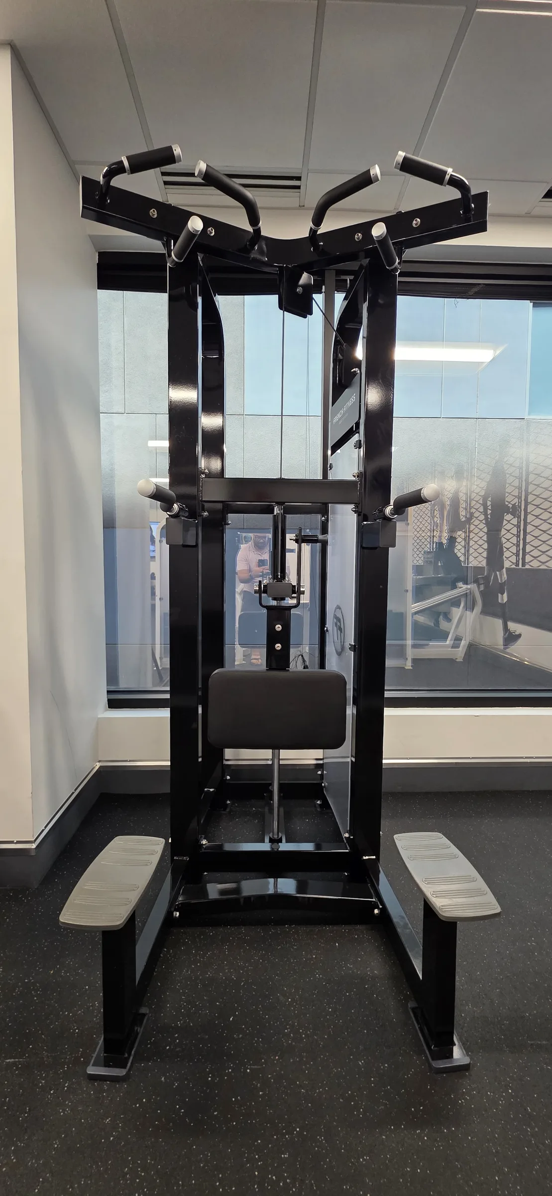 200 EVB on-site gym. 16