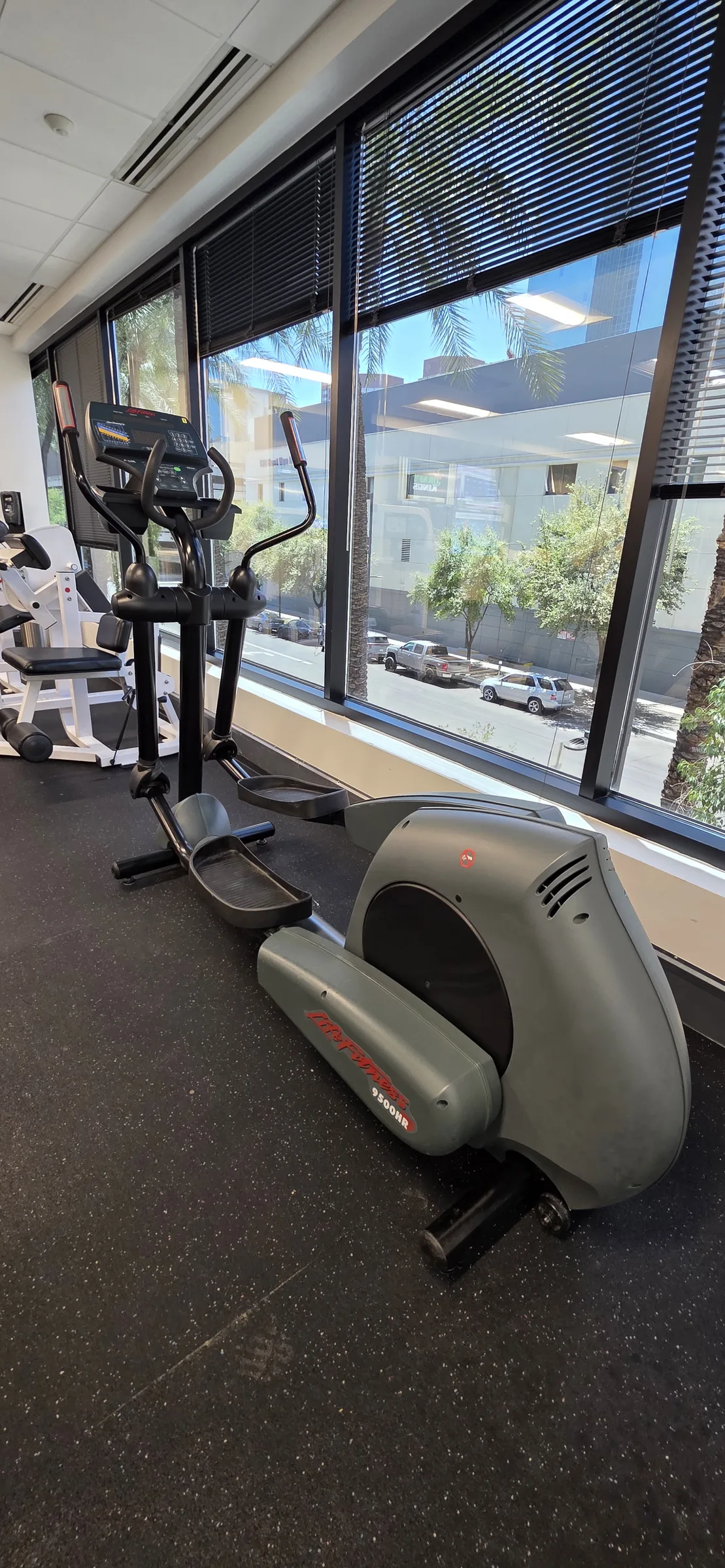 200 EVB on-site gym. 03