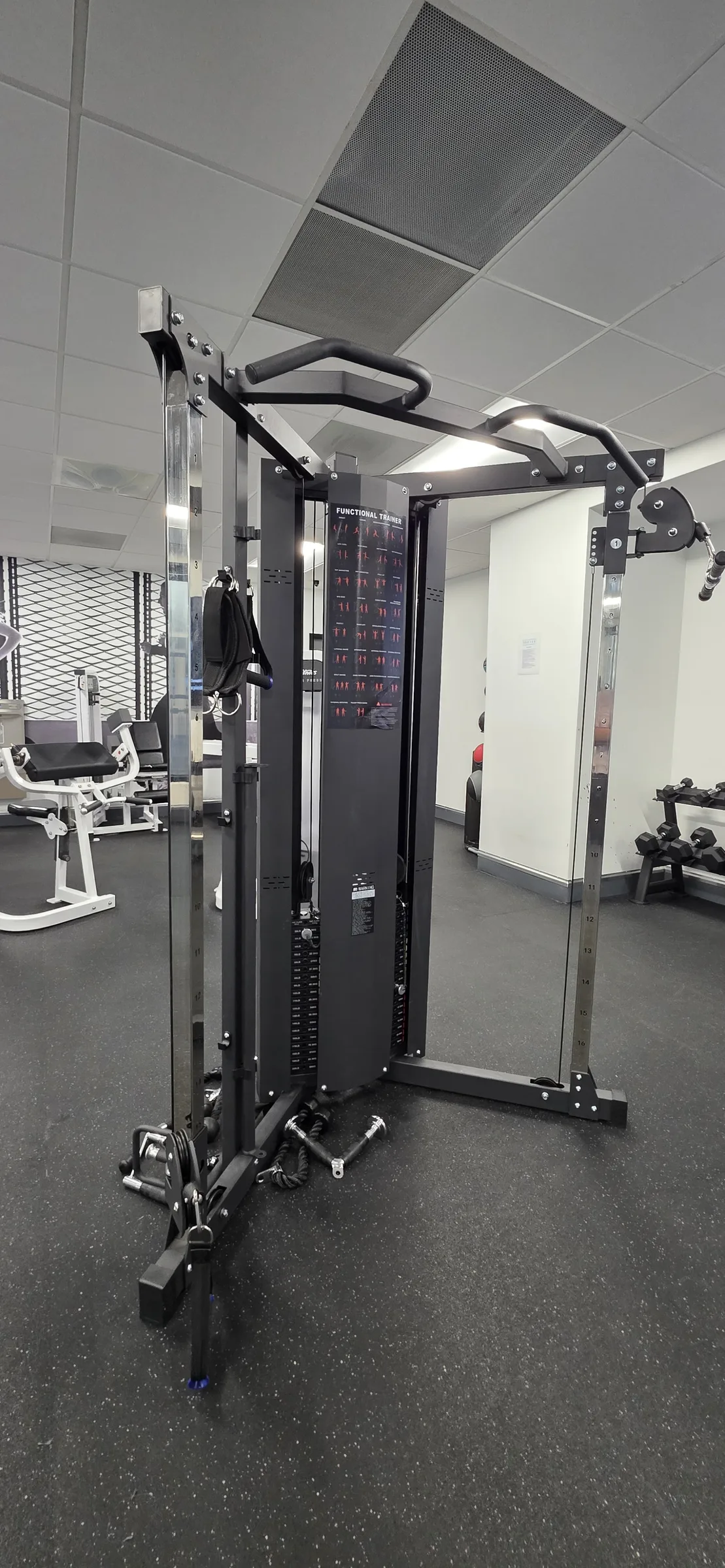 200 EVB on-site gym. 06