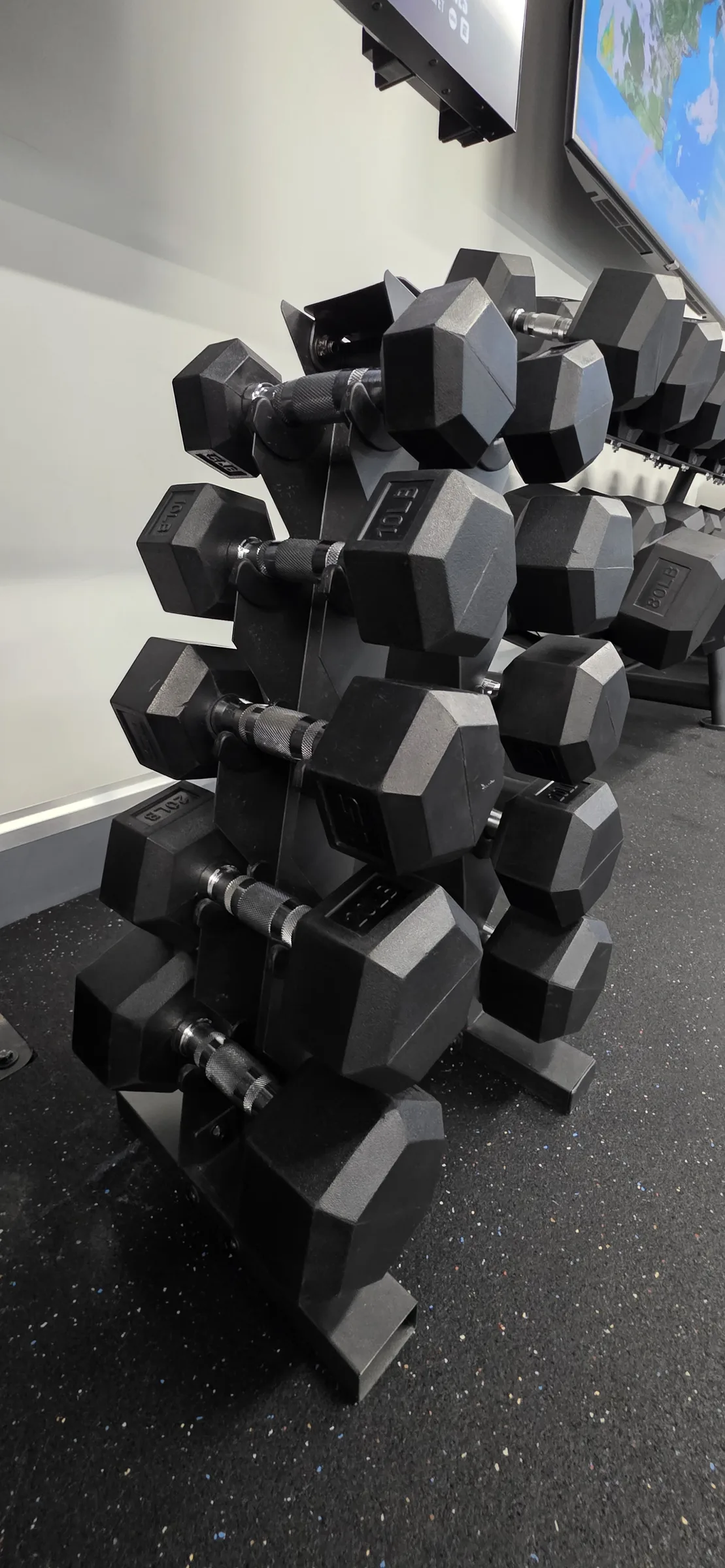 200 EVB on-site gym. 23